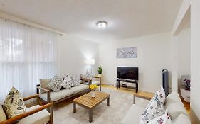Modern Bright Cozy 3Bed 3Bath Vacation House In Ajax, Greater Toronto Area Gta, On, Canada